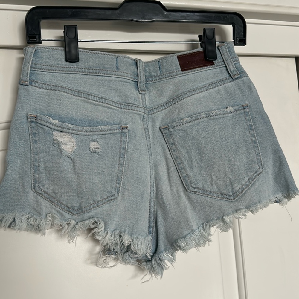 Hollister “vintage” shorts - Picture 2 of 4